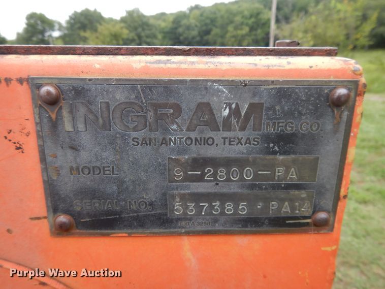 image for item DI0383 Ingram 9-2800-PA  pneumatic roller