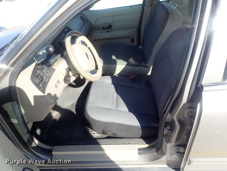 image for item DI4658 2009 Ford Crown Victoria Police Interceptor