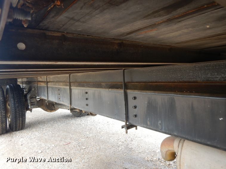 image for item DI7732 1999 International 4700  box truck