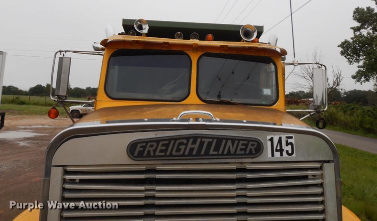 image for item DI7733 1988 Freightliner FLC  dump truck