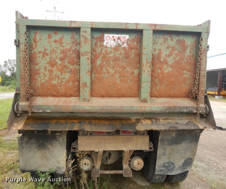 image for item DI7733 1988 Freightliner FLC  dump truck