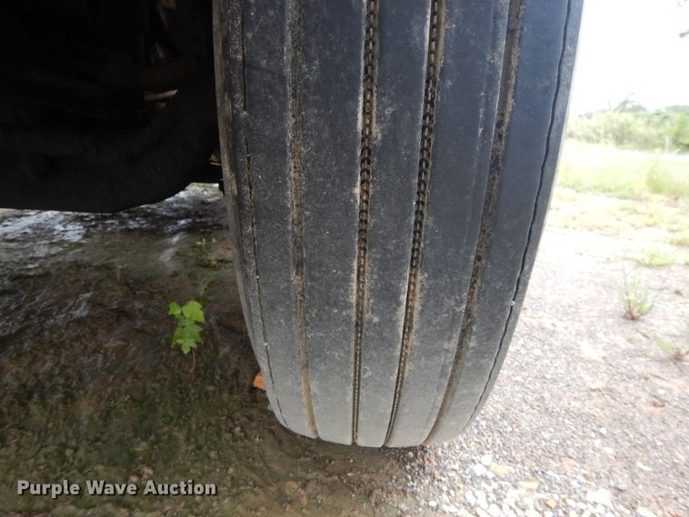 image for item DI7733 1988 Freightliner FLC  dump truck