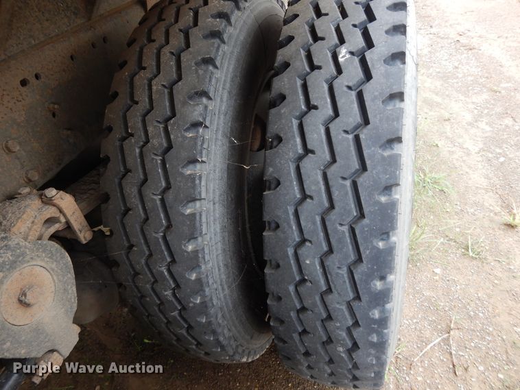 image for item DI7733 1988 Freightliner FLC  dump truck