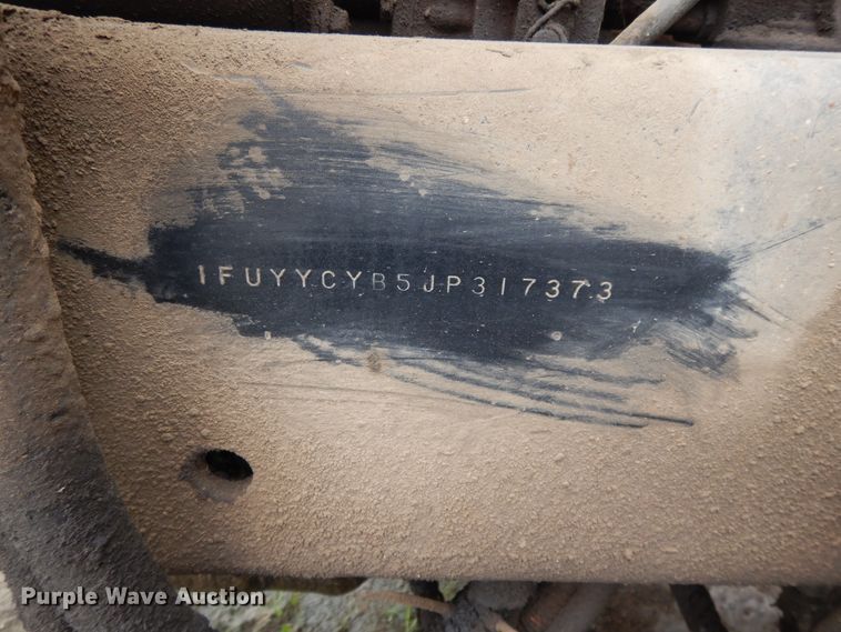 image for item DI7733 1988 Freightliner FLC  dump truck