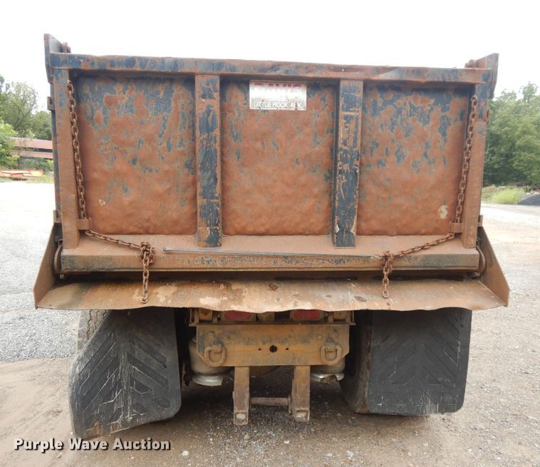 image for item DI7736 1997 Freightliner FLD  dump truck