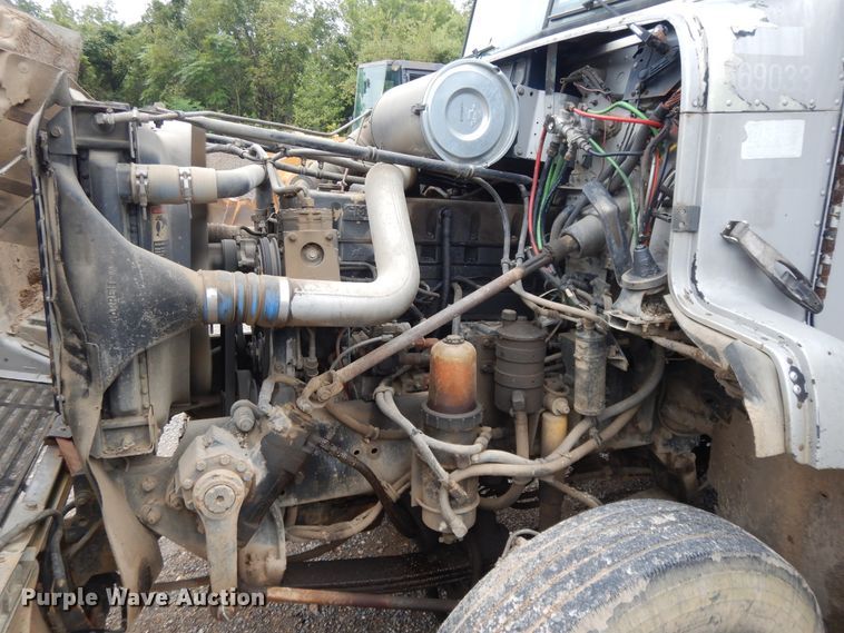 image for item DI7736 1997 Freightliner FLD  dump truck