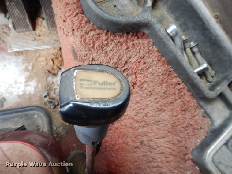 image for item DI7739 1985 Peterbilt 362  semi truck