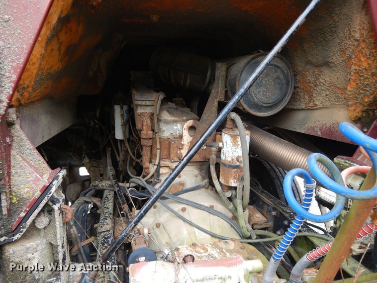 image for item DI7739 1985 Peterbilt 362  semi truck