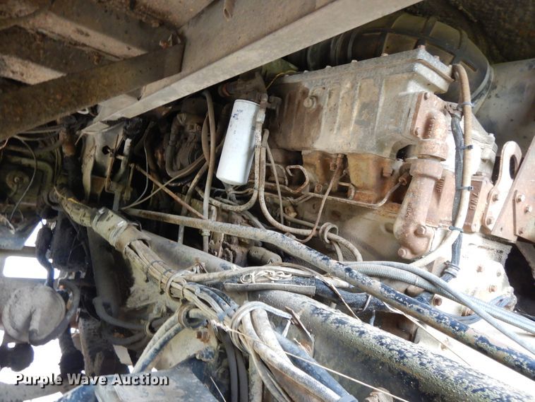 image for item DI7739 1985 Peterbilt 362  semi truck