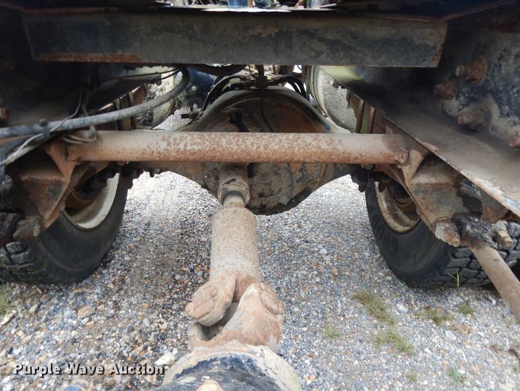 image for item DI7739 1985 Peterbilt 362  semi truck