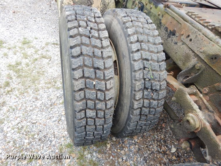 image for item DI7739 1985 Peterbilt 362  semi truck