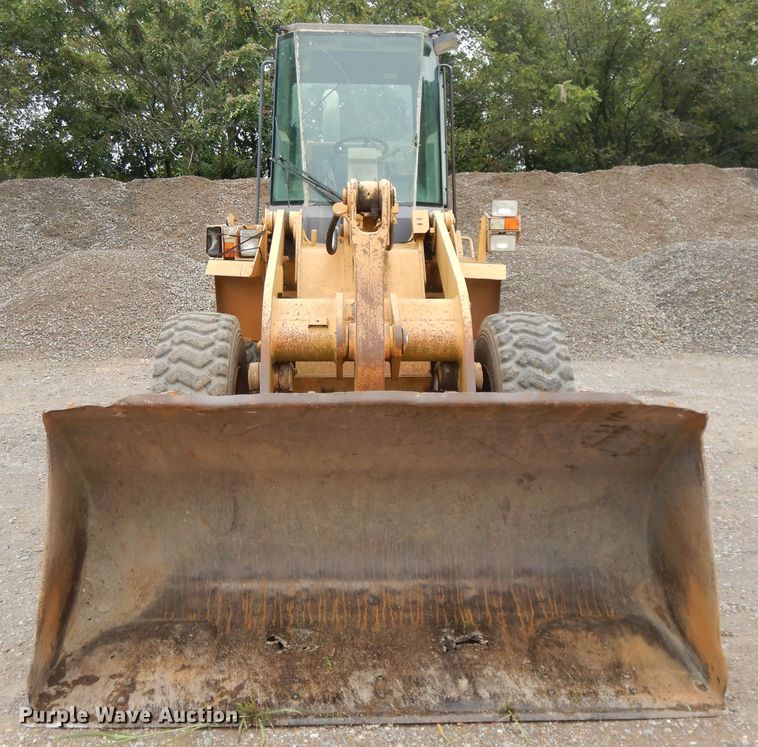 image for item DI7740 1998 Case 621B  wheel loader