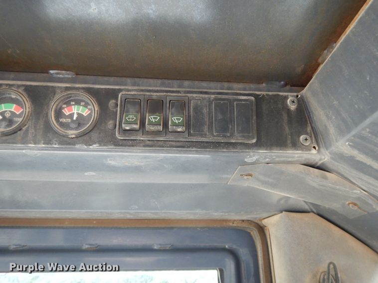 image for item DI7740 1998 Case 621B  wheel loader