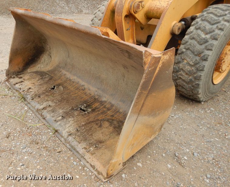 image for item DI7740 1998 Case 621B  wheel loader