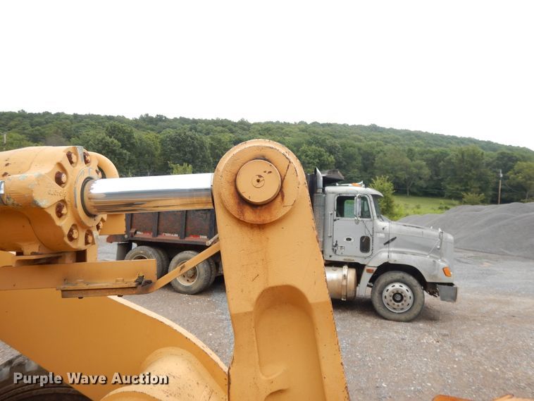 image for item DI7740 1998 Case 621B  wheel loader