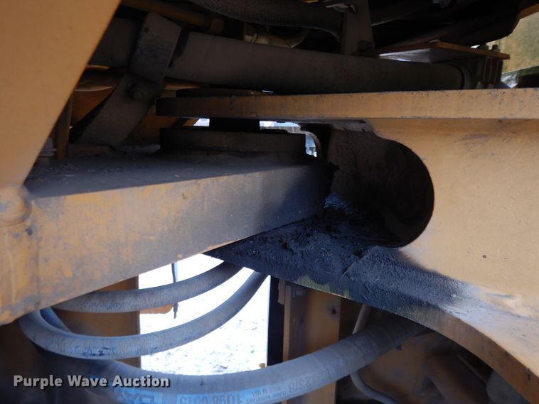 image for item DI7740 1998 Case 621B  wheel loader