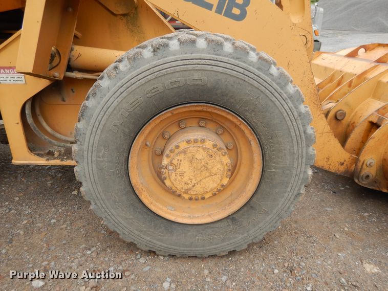 image for item DI7740 1998 Case 621B  wheel loader