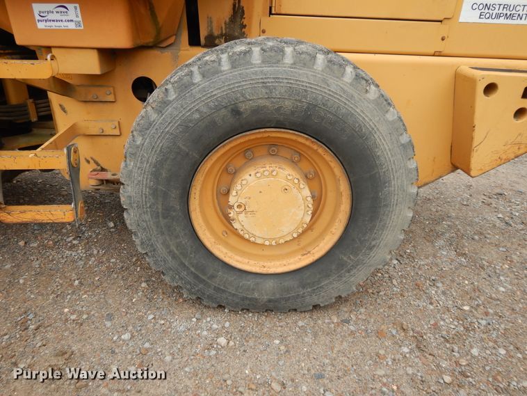 image for item DI7740 1998 Case 621B  wheel loader