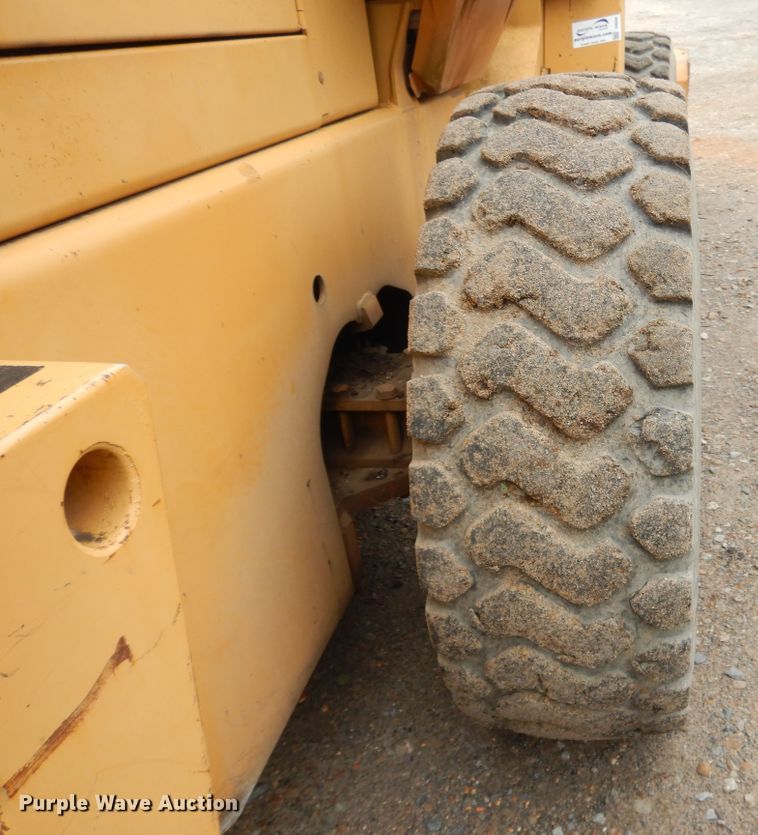 image for item DI7740 1998 Case 621B  wheel loader