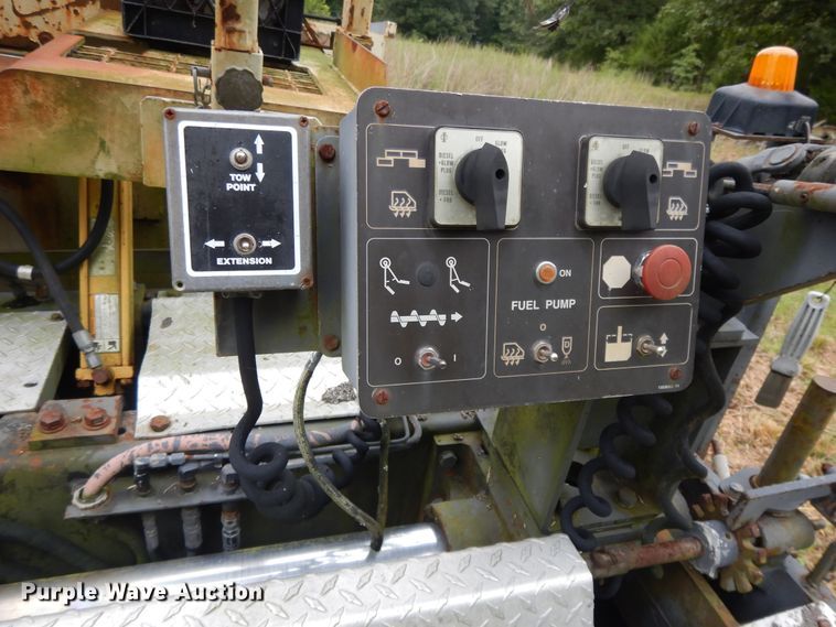 image for item DI7742 Ingersoll Rand 910T  paver