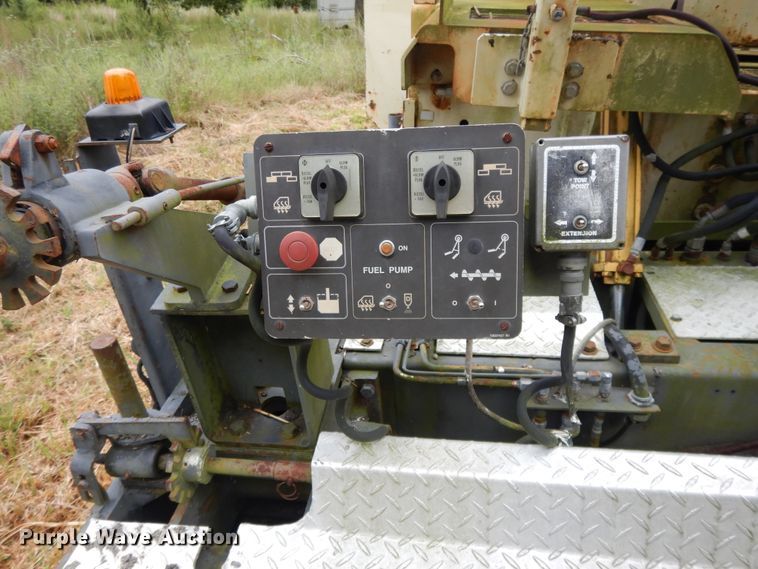 image for item DI7742 Ingersoll Rand 910T  paver