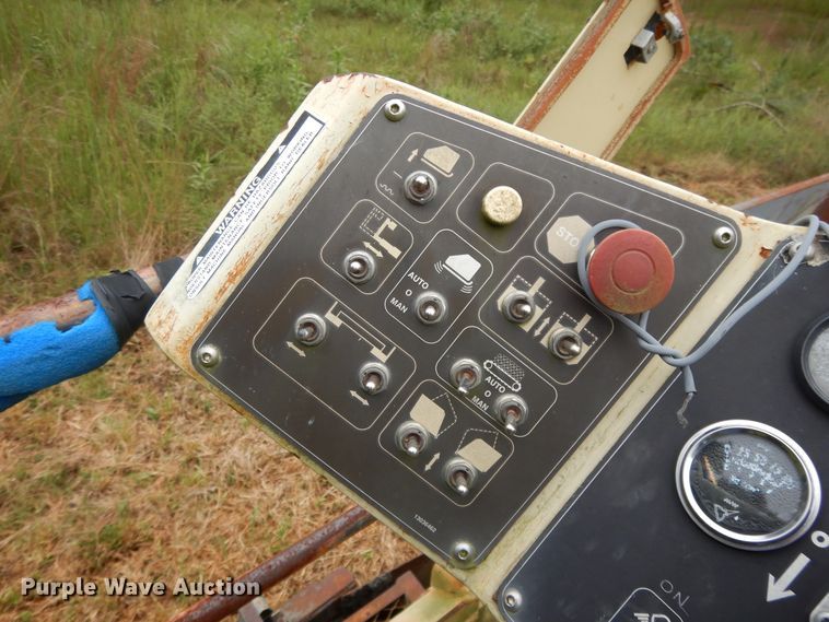 image for item DI7742 Ingersoll Rand 910T  paver