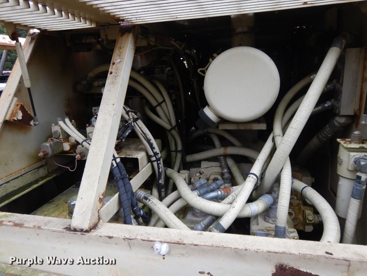 image for item DI7742 Ingersoll Rand 910T  paver