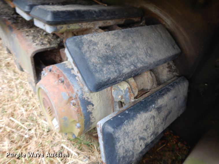 image for item DI7742 Ingersoll Rand 910T  paver