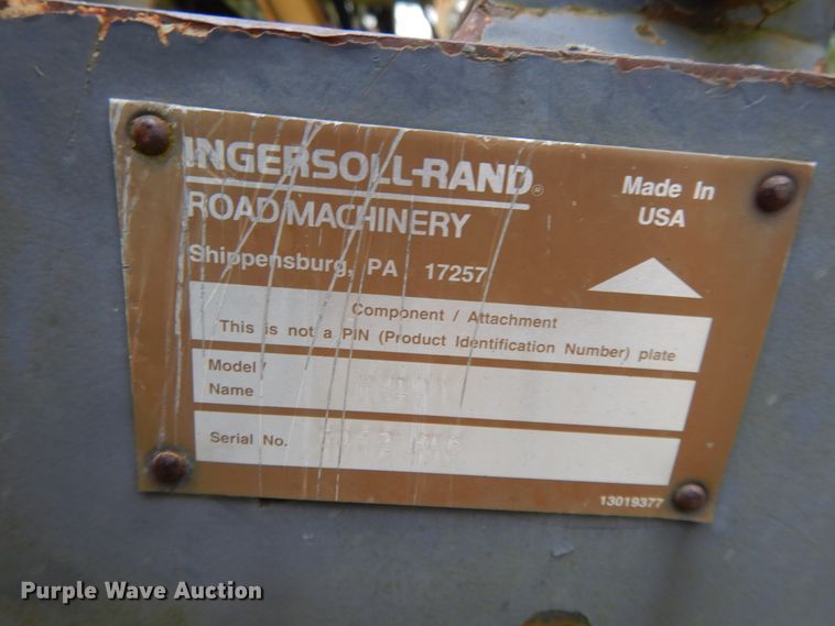 image for item DI7742 Ingersoll Rand 910T  paver