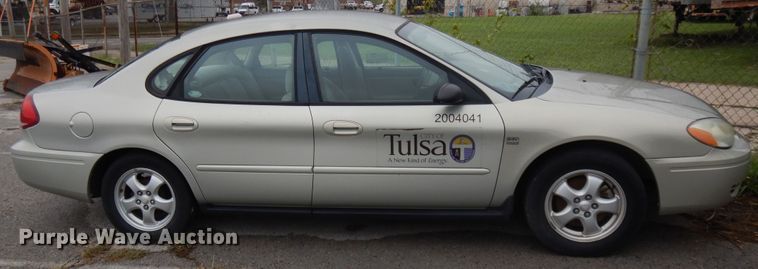 image for item DI7747 2004 Ford Taurus SES