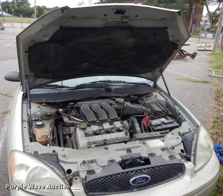 image for item DI7747 2004 Ford Taurus SES