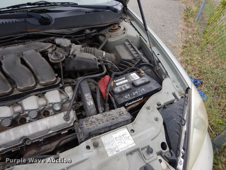 image for item DI7747 2004 Ford Taurus SES