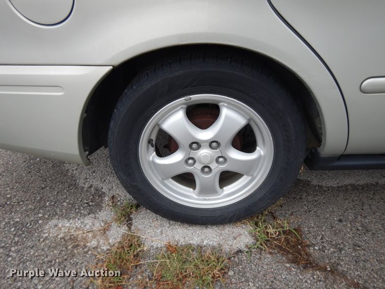 image for item DI7747 2004 Ford Taurus SES