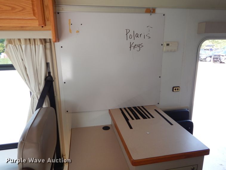 image for item DI8280 2002 Winnebago  mobile command center truck