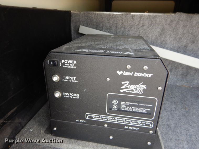 image for item DI8280 2002 Winnebago  mobile command center truck