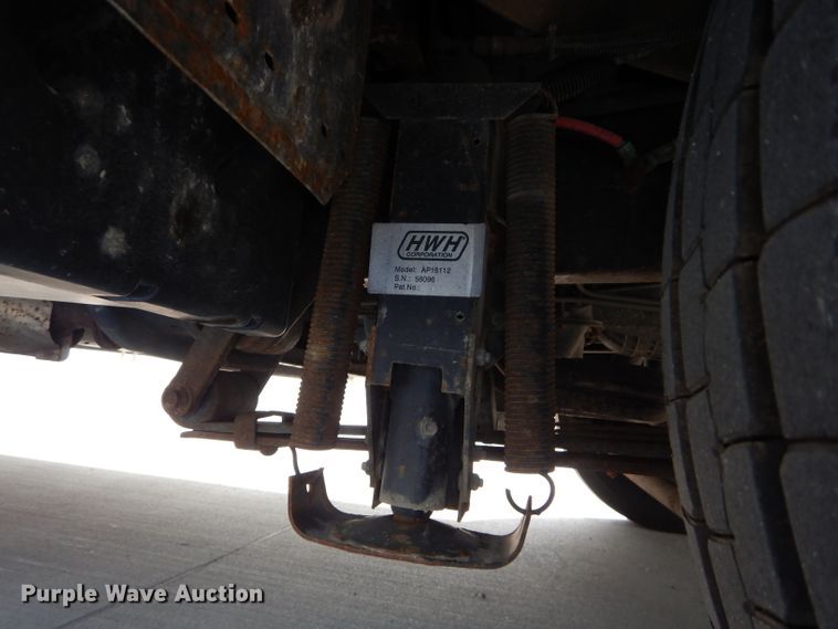 image for item DI8280 2002 Winnebago  mobile command center truck