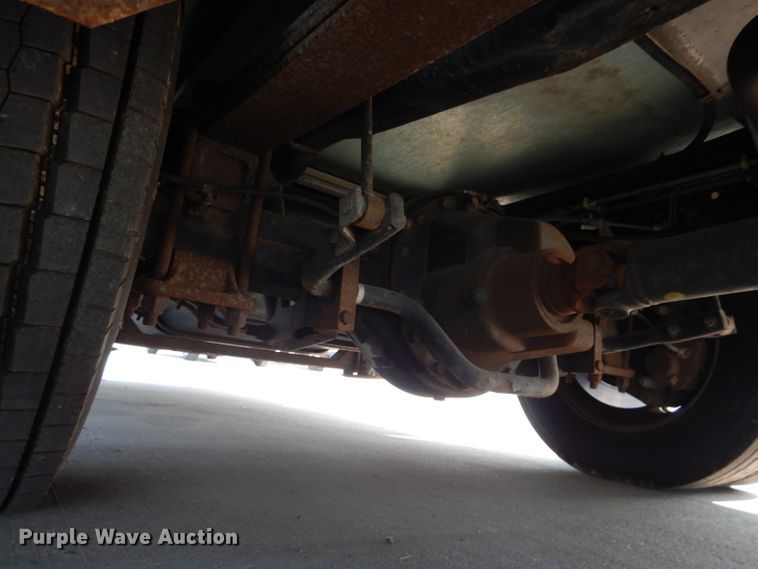 image for item DI8280 2002 Winnebago  mobile command center truck