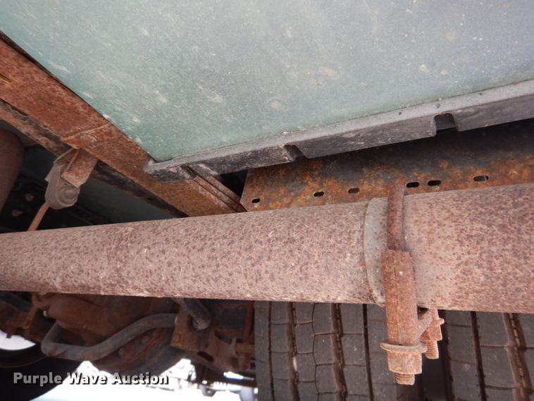 image for item DI8280 2002 Winnebago  mobile command center truck