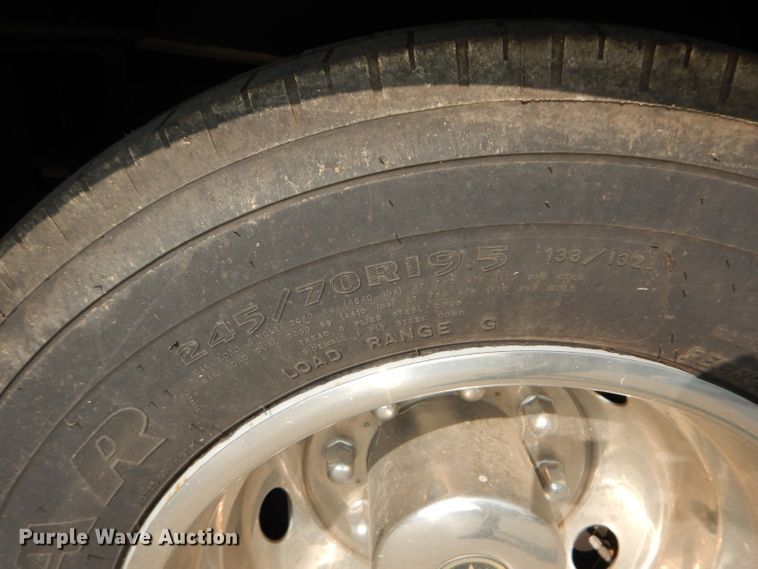 image for item DI8280 2002 Winnebago  mobile command center truck