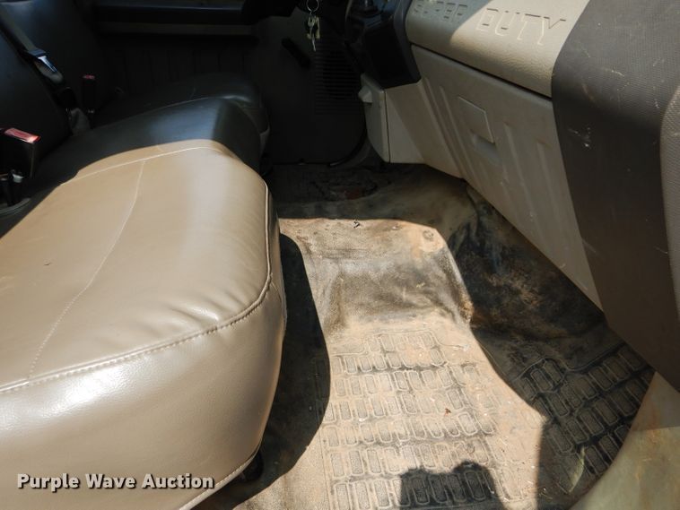 image for item DI8287 2008 Ford F450 Super Duty XL  utility truck