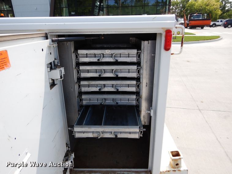 image for item DI8287 2008 Ford F450 Super Duty XL  utility truck