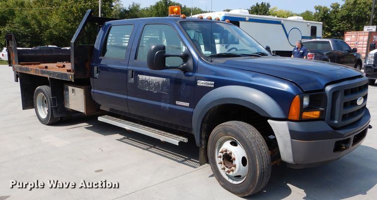 image for item DI8289 2007 Ford F450 Super Duty XL  dump flatbed truck