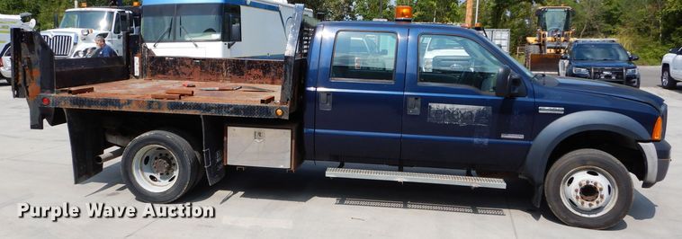 image for item DI8289 2007 Ford F450 Super Duty XL  dump flatbed truck