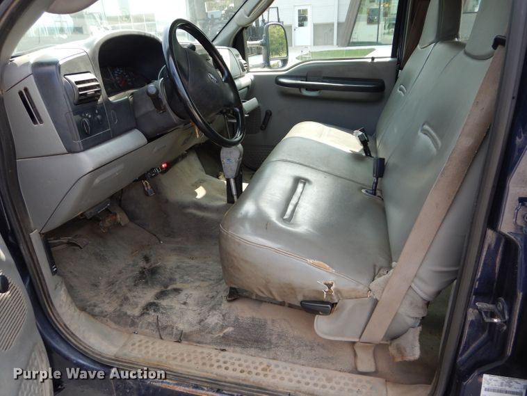 image for item DI8289 2007 Ford F450 Super Duty XL  dump flatbed truck