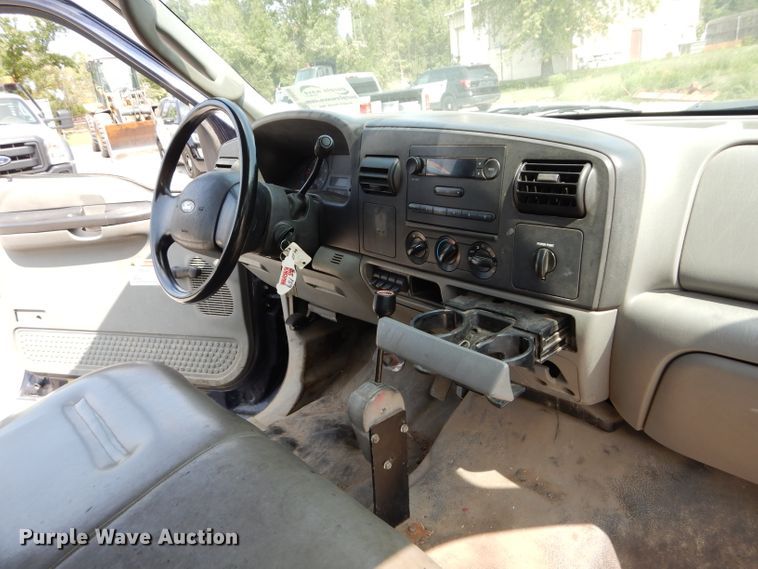 image for item DI8289 2007 Ford F450 Super Duty XL  dump flatbed truck