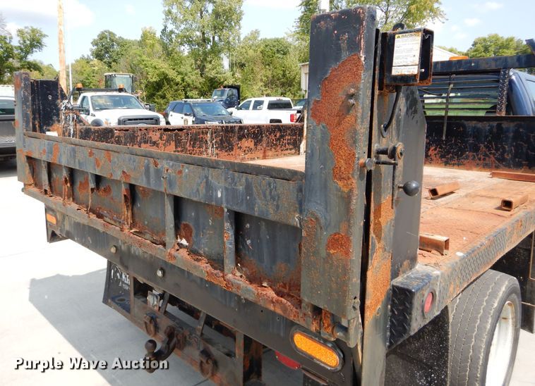 image for item DI8289 2007 Ford F450 Super Duty XL  dump flatbed truck