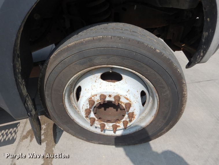 image for item DI8289 2007 Ford F450 Super Duty XL  dump flatbed truck