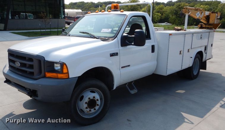 image for item DI8291 2000 Ford F450 Super Duty XL  utility truck with crane