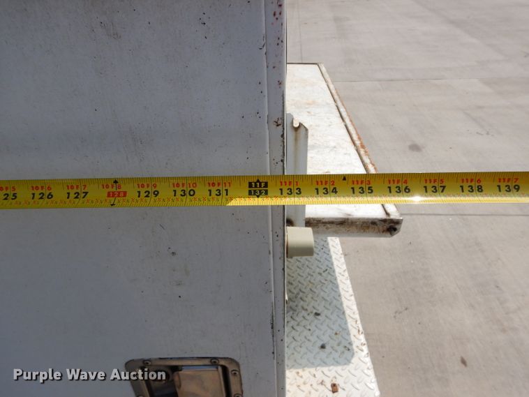 image for item DI8291 2000 Ford F450 Super Duty XL  utility truck with crane