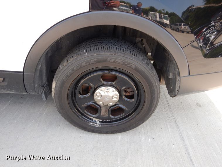 image for item DI8295 2016 Ford Explorer Police Interceptor  SUV